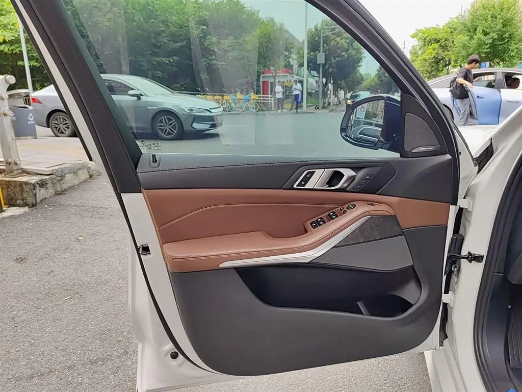 BMW X5 2020 — Şəkil 6/11