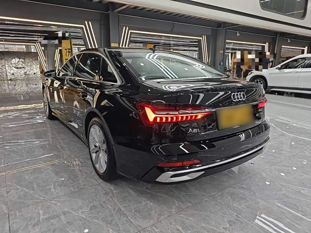 Audi A6L 2023 — Photo 5/20