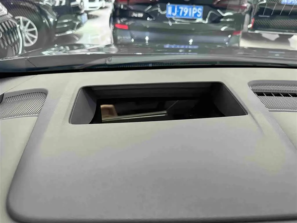 Buick GL8 New Energy 2026 — Photo 13/20