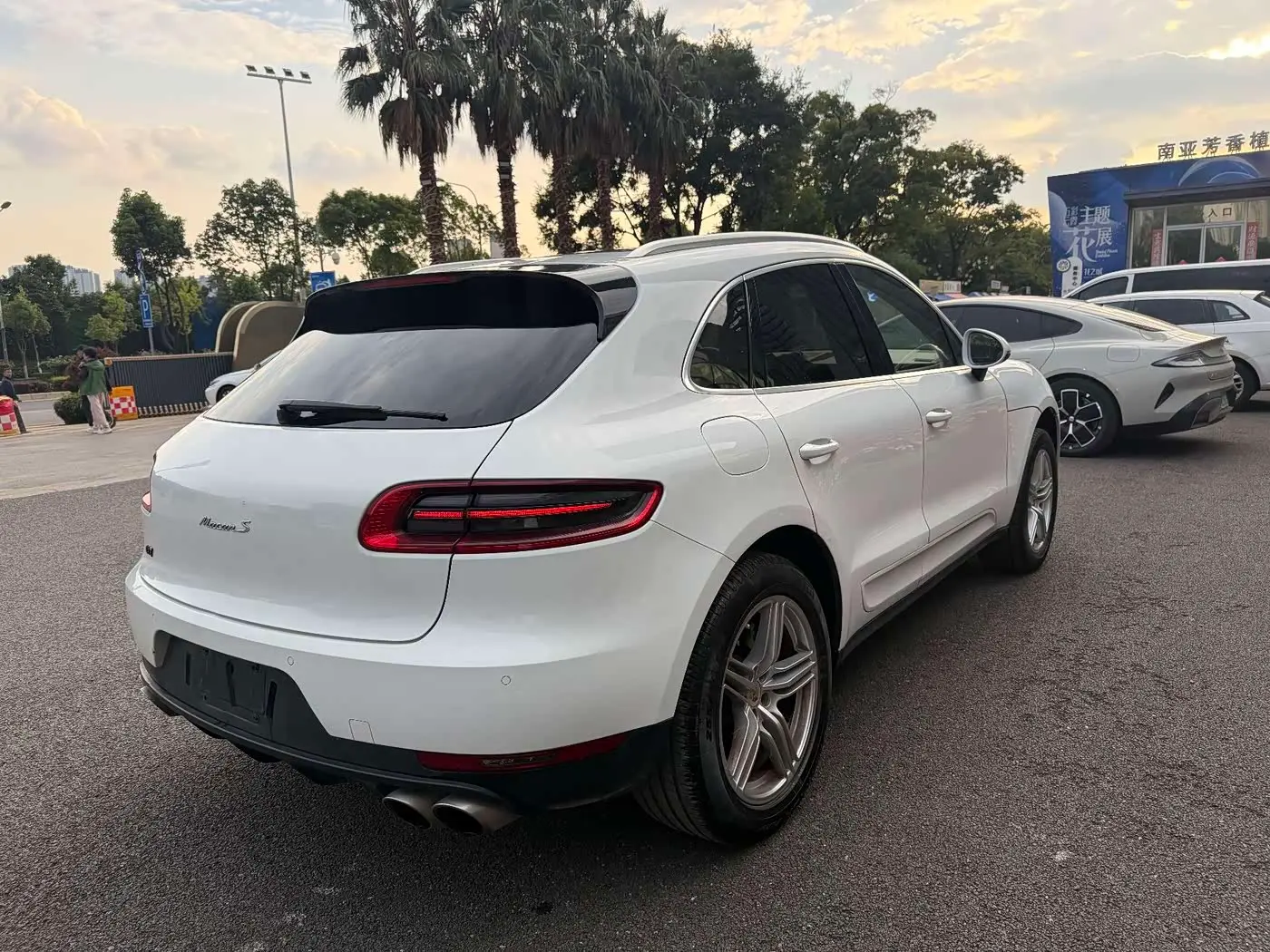 Porsche Macan 2014 — ფოტო 11/15