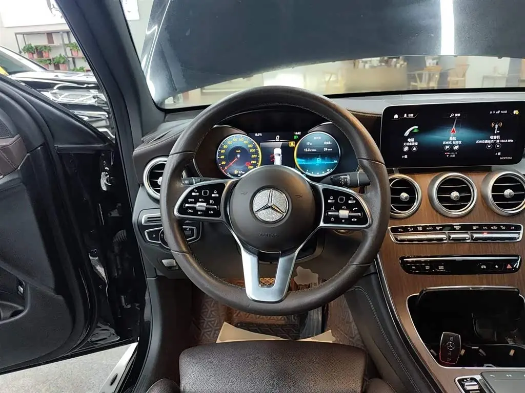 Mercedes-Benz GLC 2022 — Şəkil 11/20