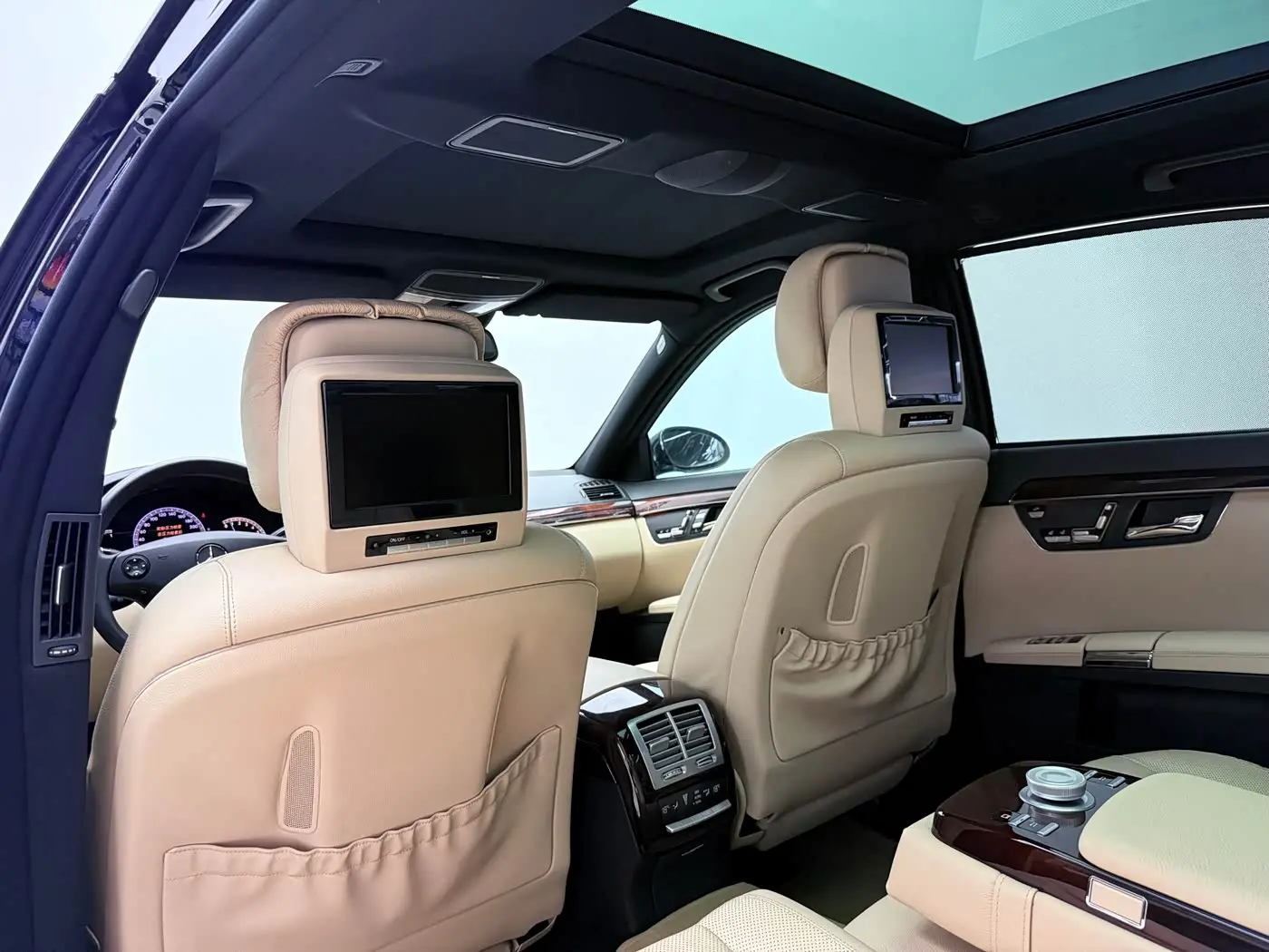 Mercedes-Benz S-Class 2008 — Photo 14/18