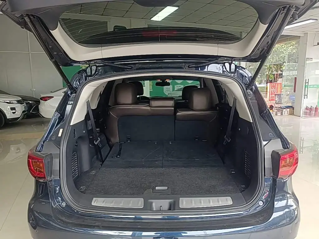 Infiniti QX60 2017 — Фото 19/20
