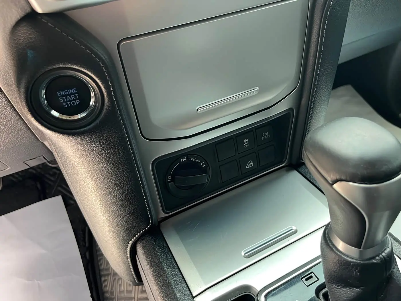 Toyota Prado 2019 — Photo 14/20