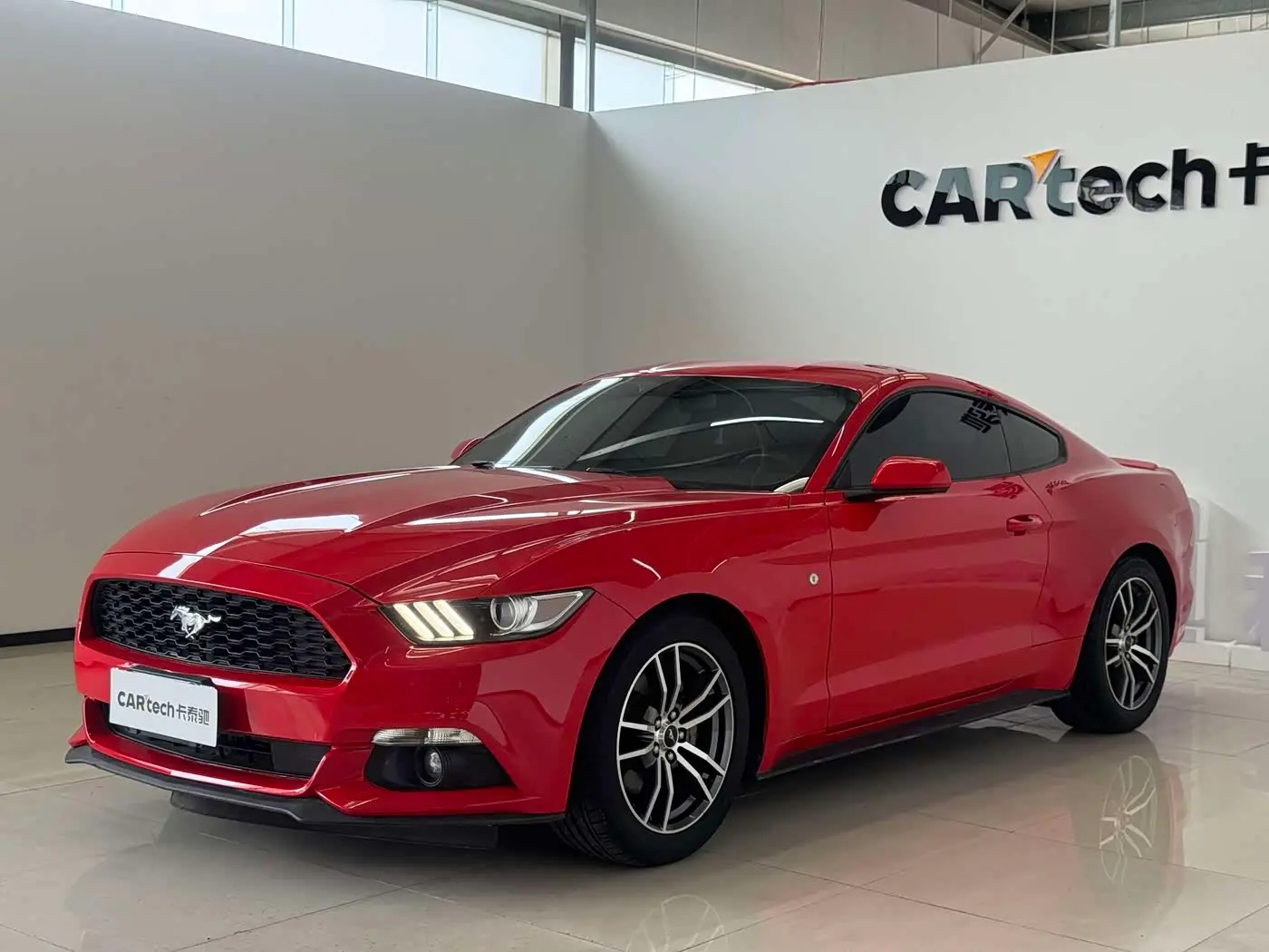 Ford Mustang 2017 — Photo 1/18