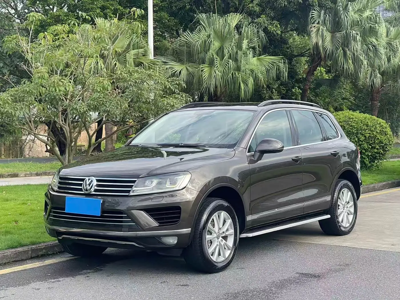 Volkswagen Touareg 2017 — Фото 1/12