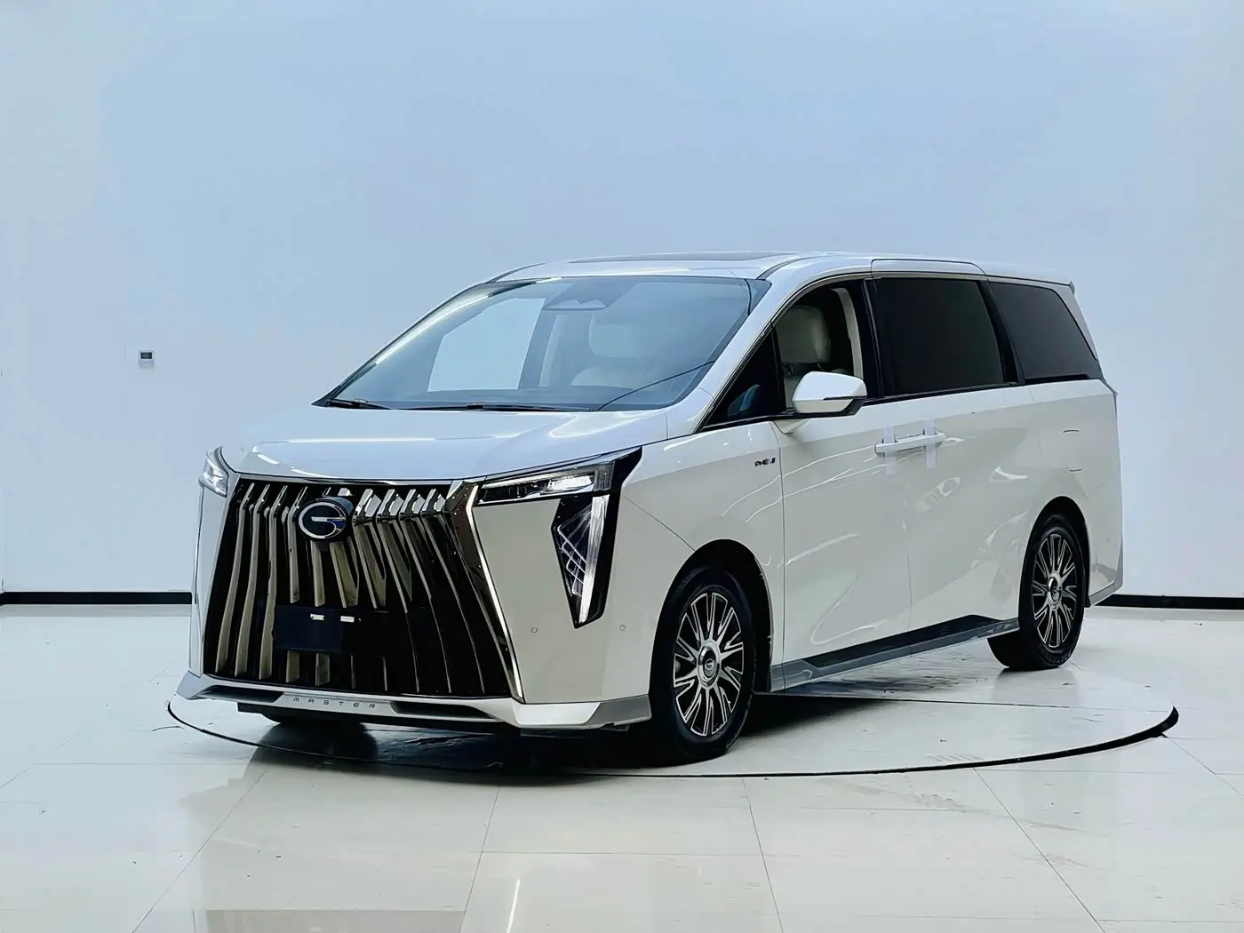 GAC Trumpchi Trumpchi E9 2024 — Şəkil 1/20