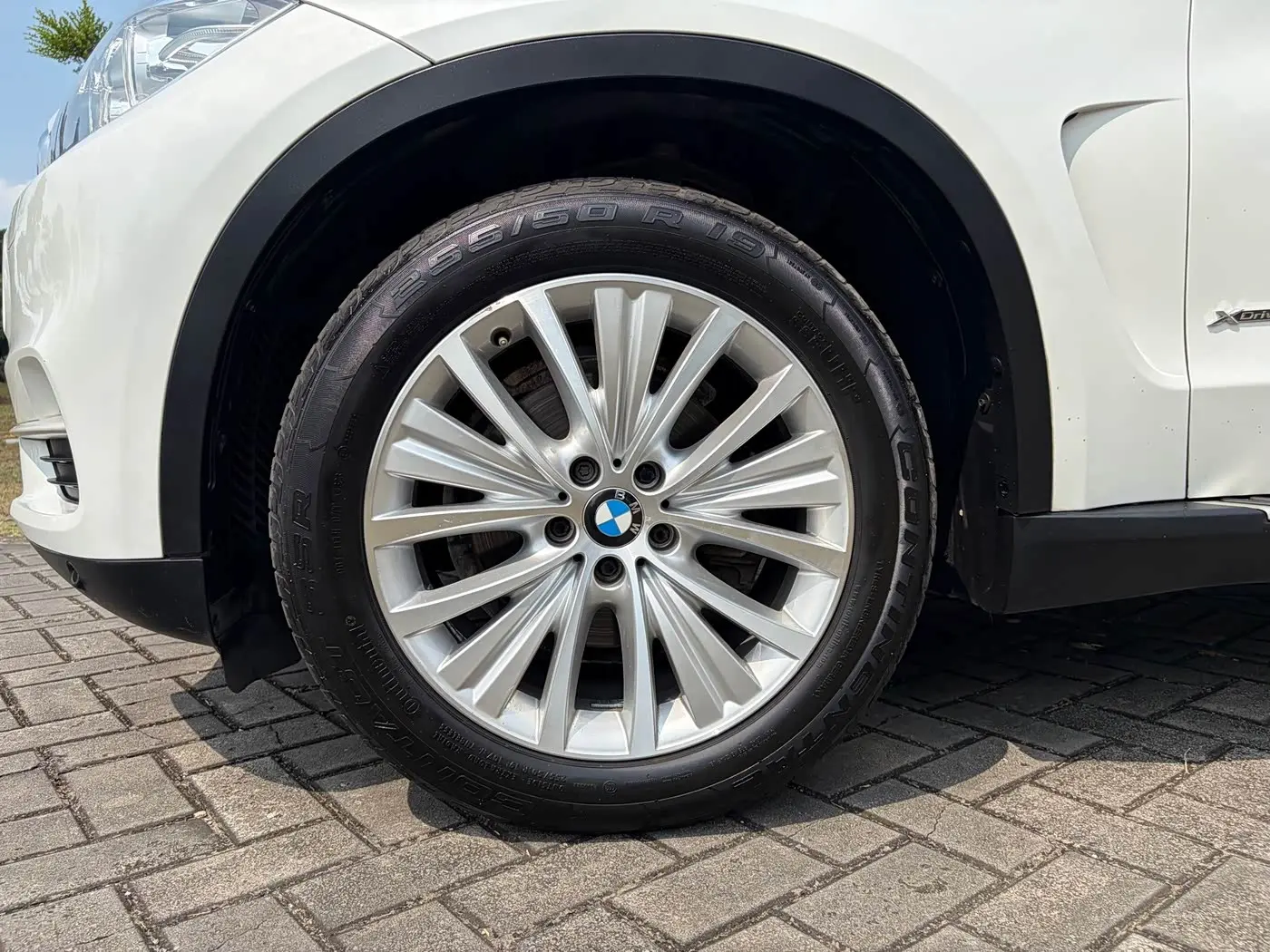 BMW X5 2015 — Фото 18/18