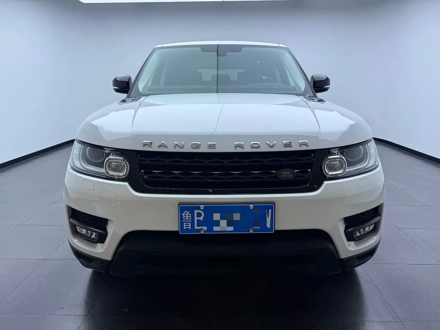 Land Rover Range Rover Sport 2013 — Photo 2/9