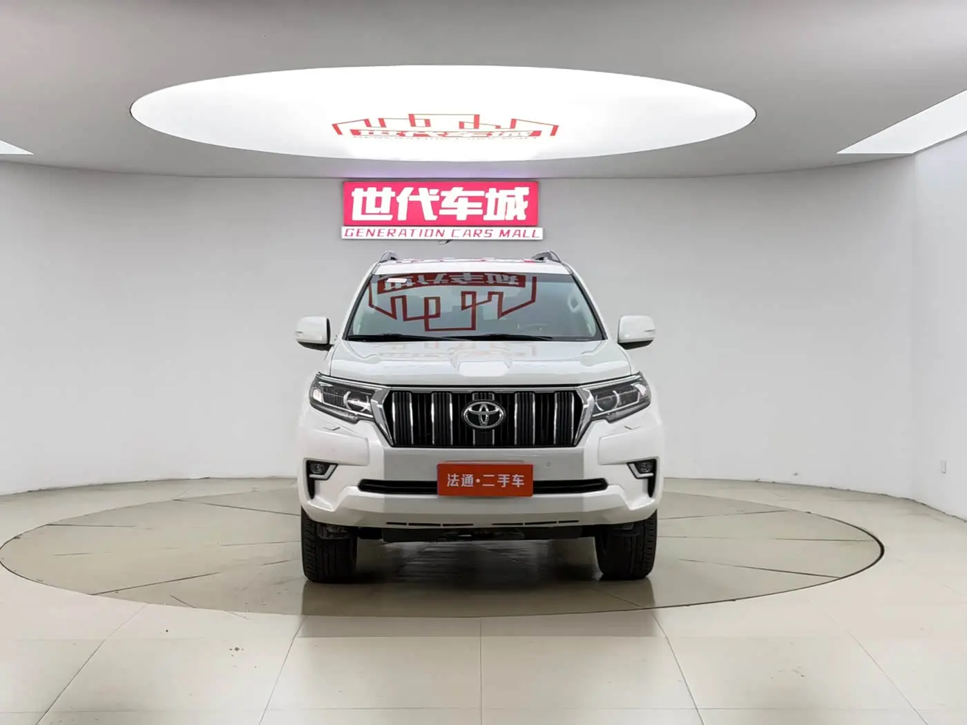 Toyota Prado 2019 — Photo 2/14