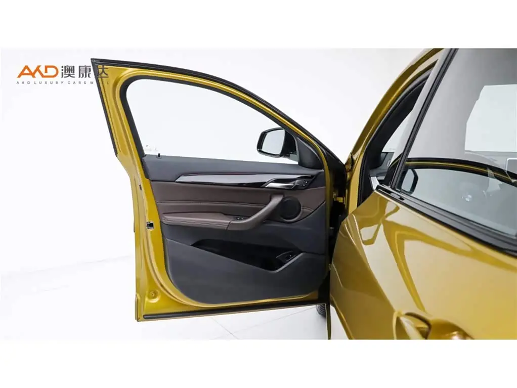 BMW X2 2020 — Фото 10/10
