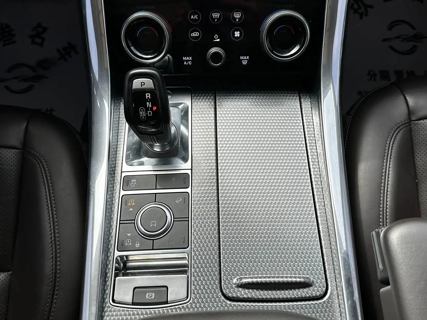 Land Rover Range Rover Sport 2019 — Фото 15/19