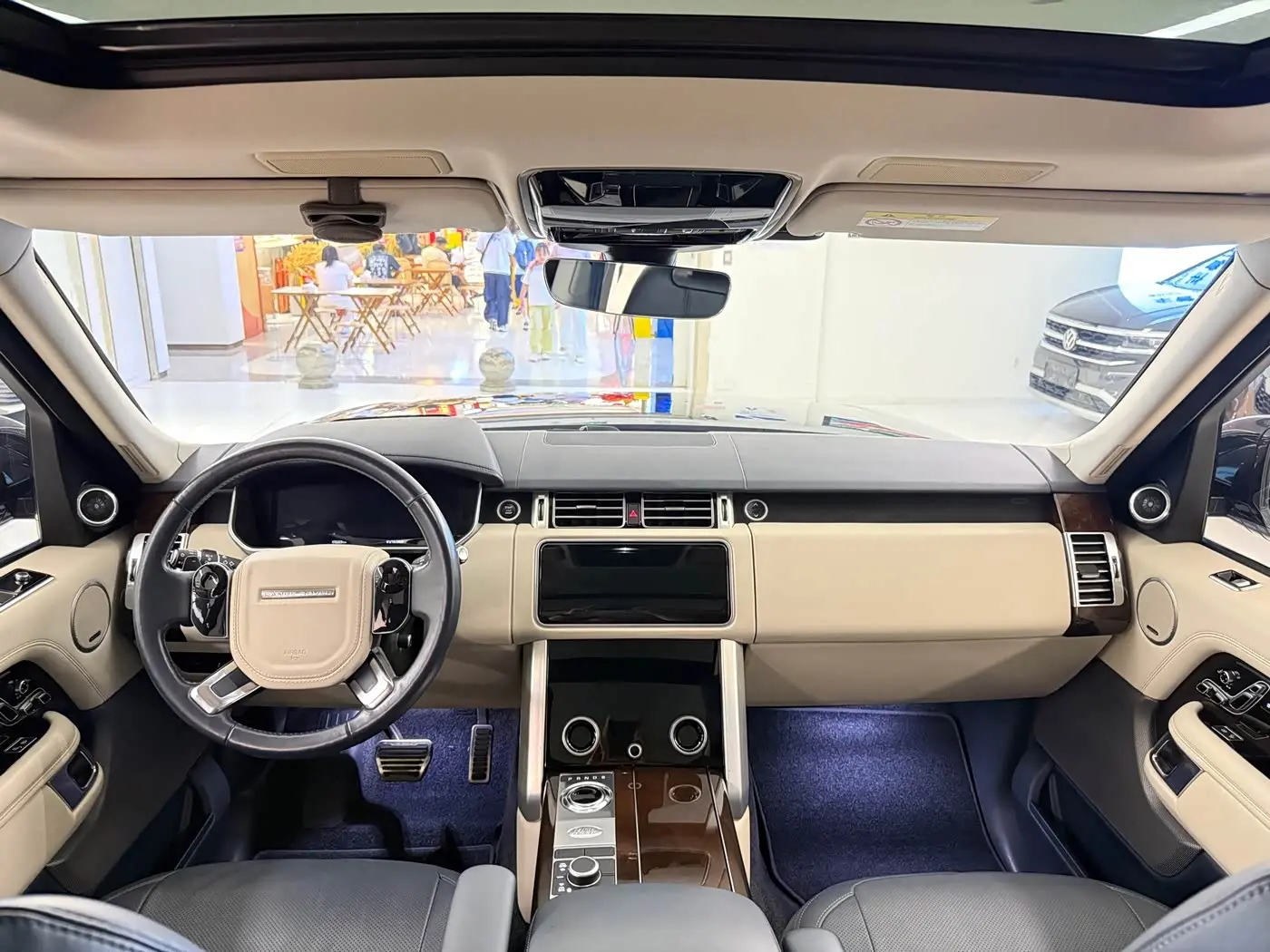 Land Rover Range Rover 2020 — Photo 14/20
