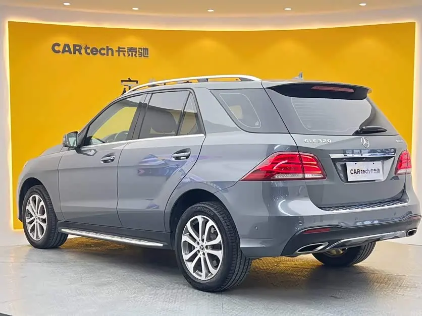 Mercedes-Benz GLE 2019 — Фото 6/20