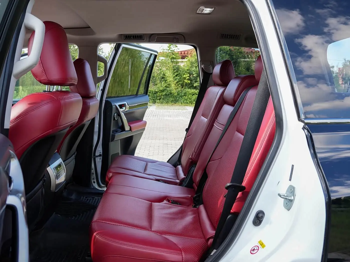 Lexus GX 2014 — Photo 14/20