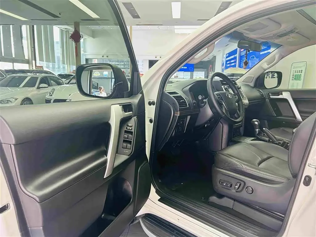 Toyota Prado 2020 — Photo 20/20