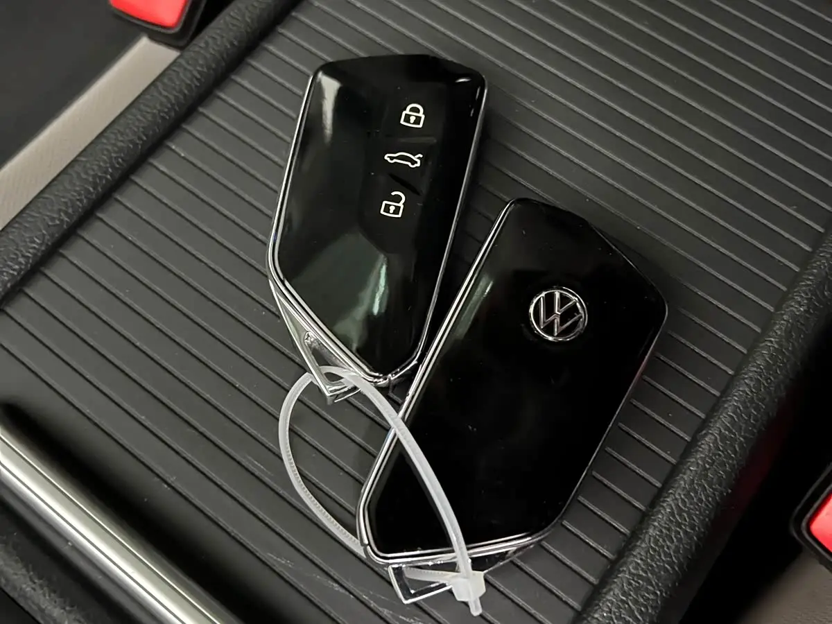 Volkswagen Golf 2022 — Photo 14/20