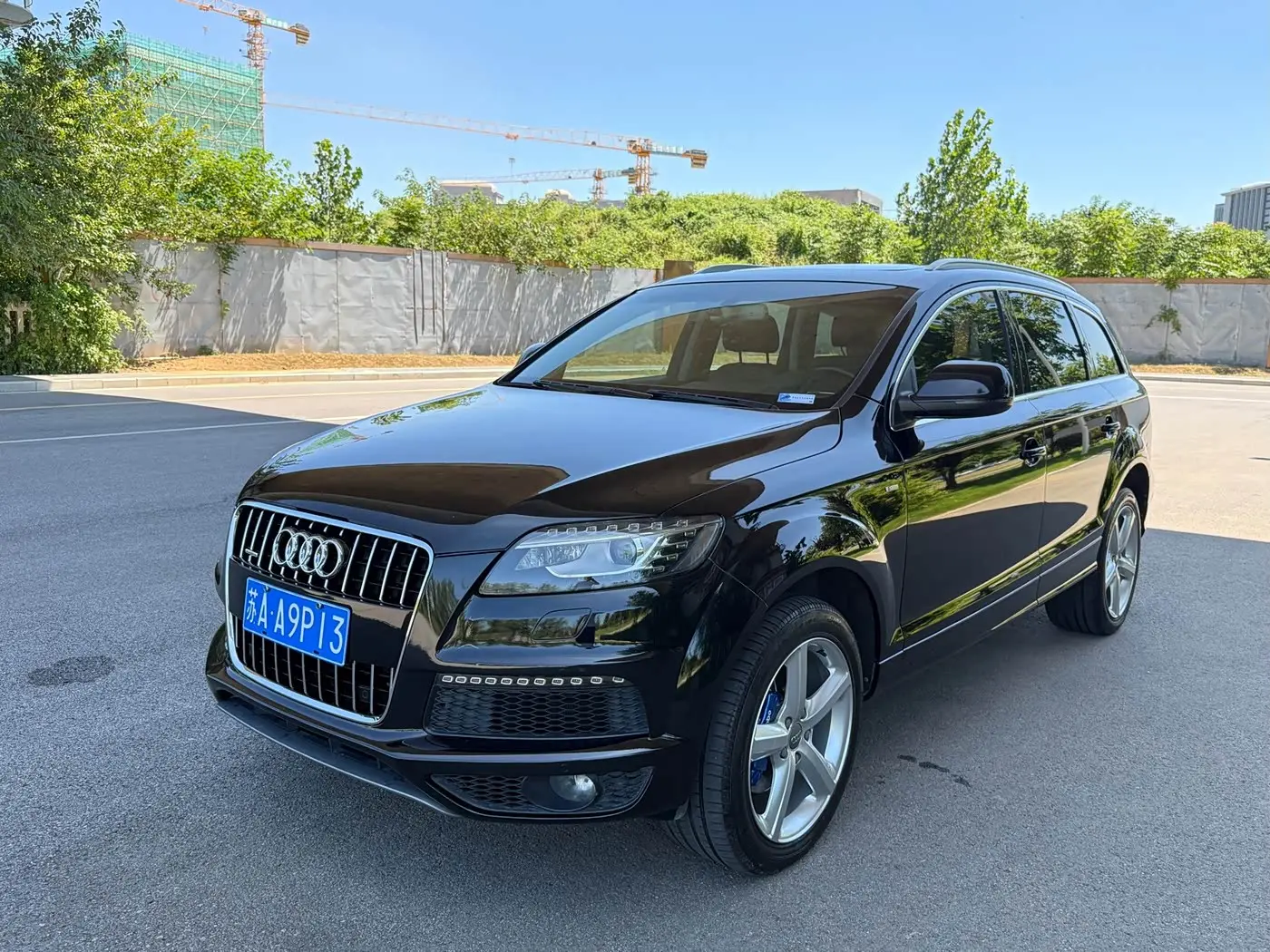 Audi Q7 2015 — Фото 1/11