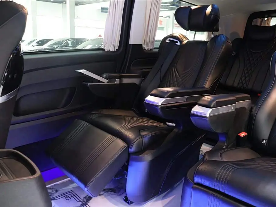 Mercedes-Benz Vito 2023 — Photo 14/20