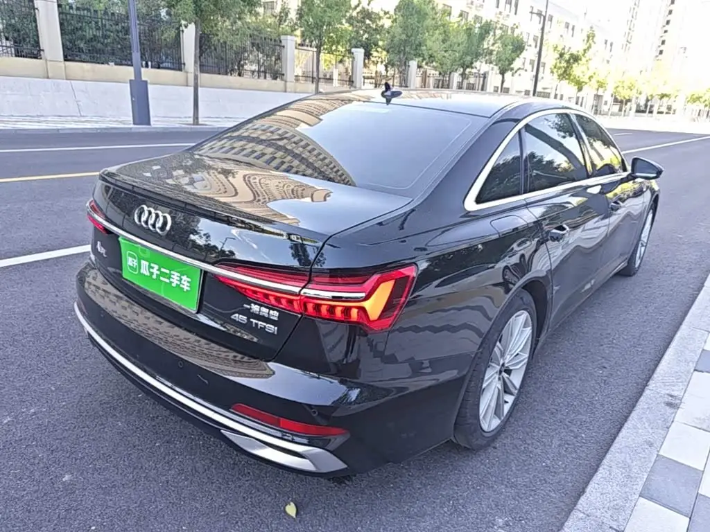 Audi A6L 2023 — Фото 7/20