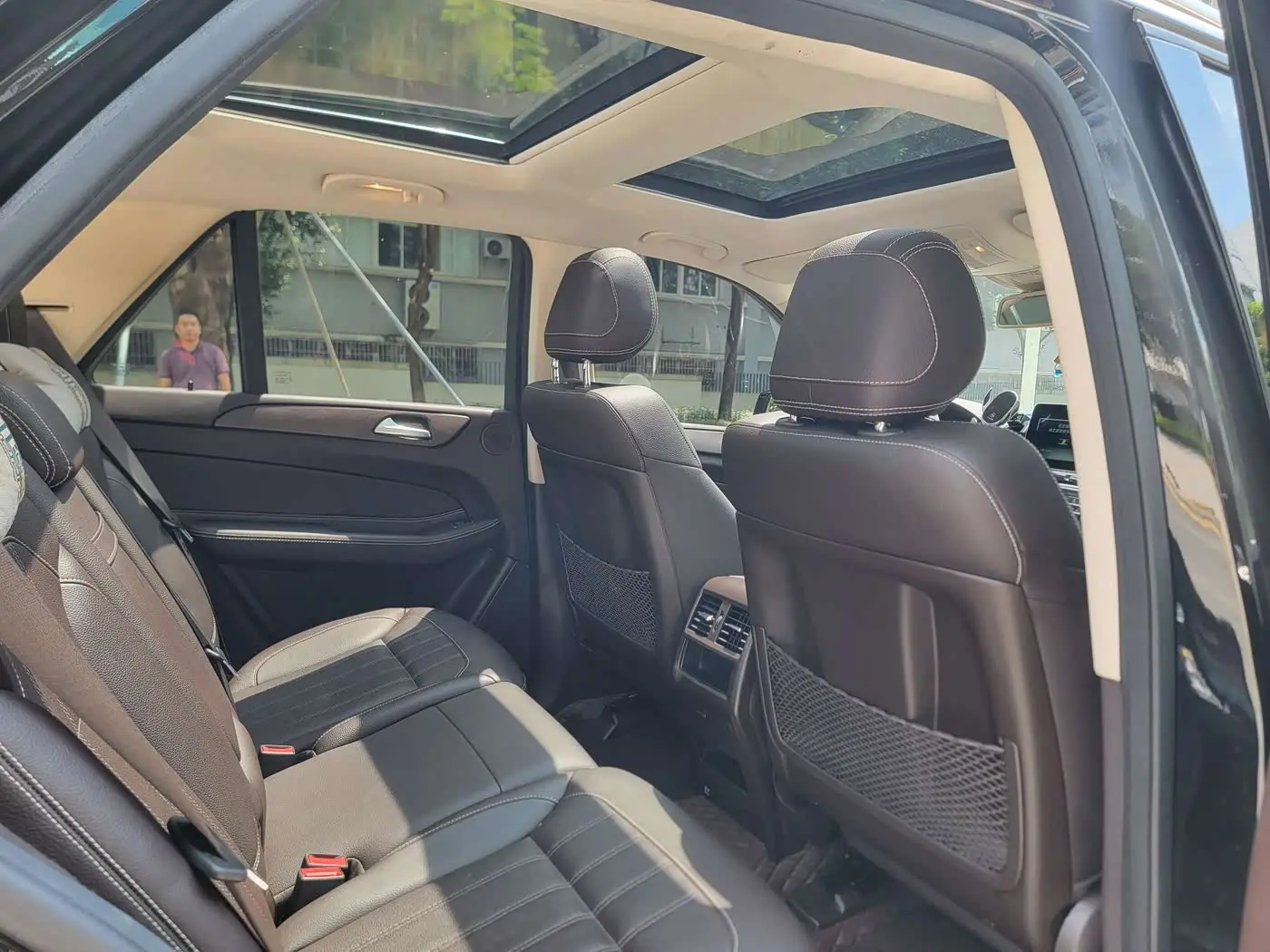 Mercedes-Benz GLE 2016 — Photo 12/15
