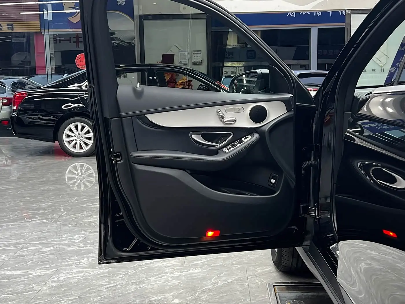 Mercedes-Benz GLC 2020 — ფოტო 11/20