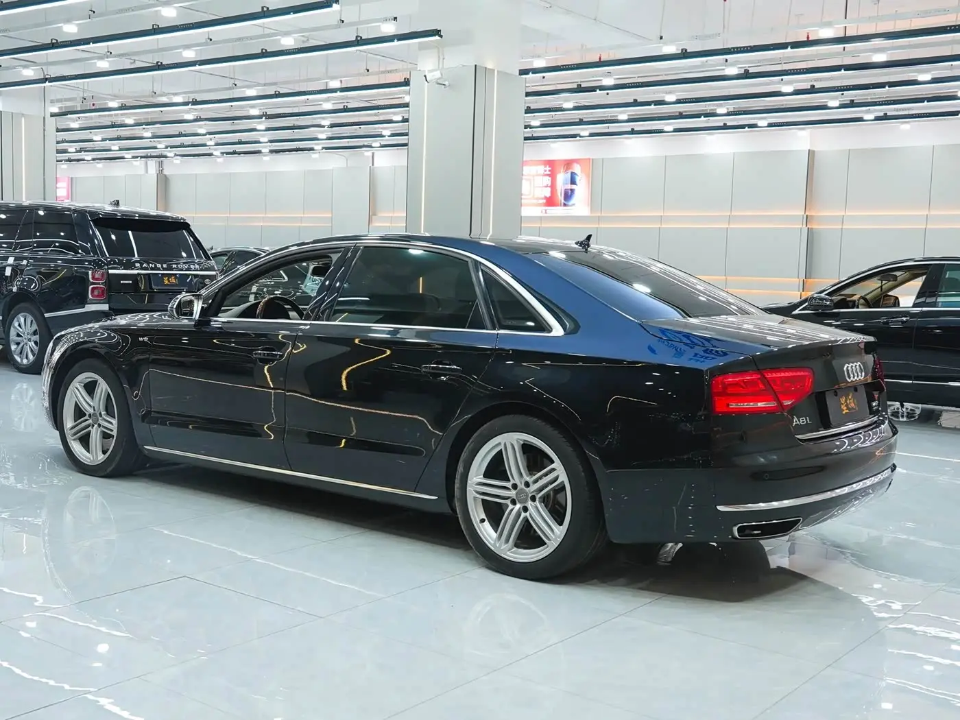 Audi A8 2012 — Şəkil 8/20