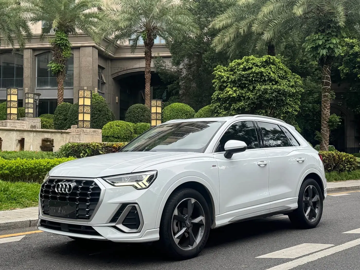 Audi Q3 2019 — Şəkil 1/20