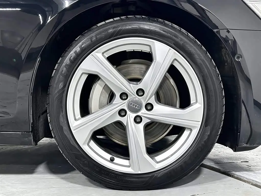 Audi A6L 2020 — Photo 13/15