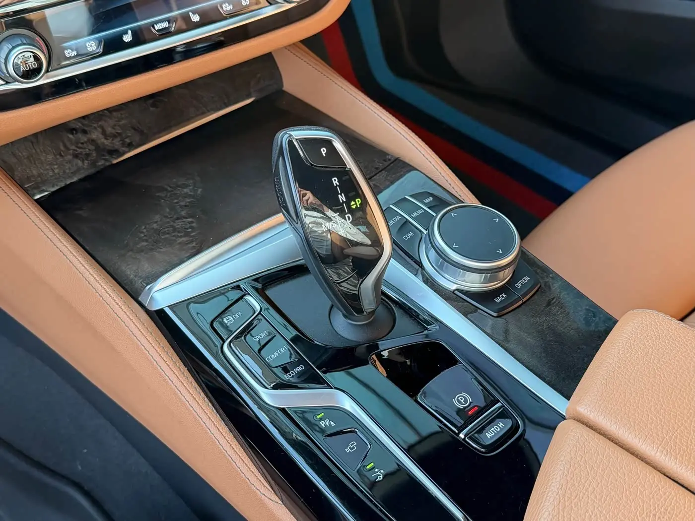 BMW 6 Series GT 2021 — Şəkil 15/20
