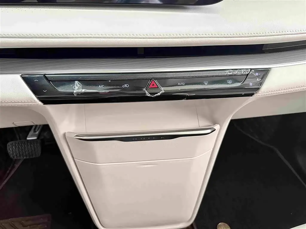 Buick GL8 New Energy 2025 — Şəkil 14/20