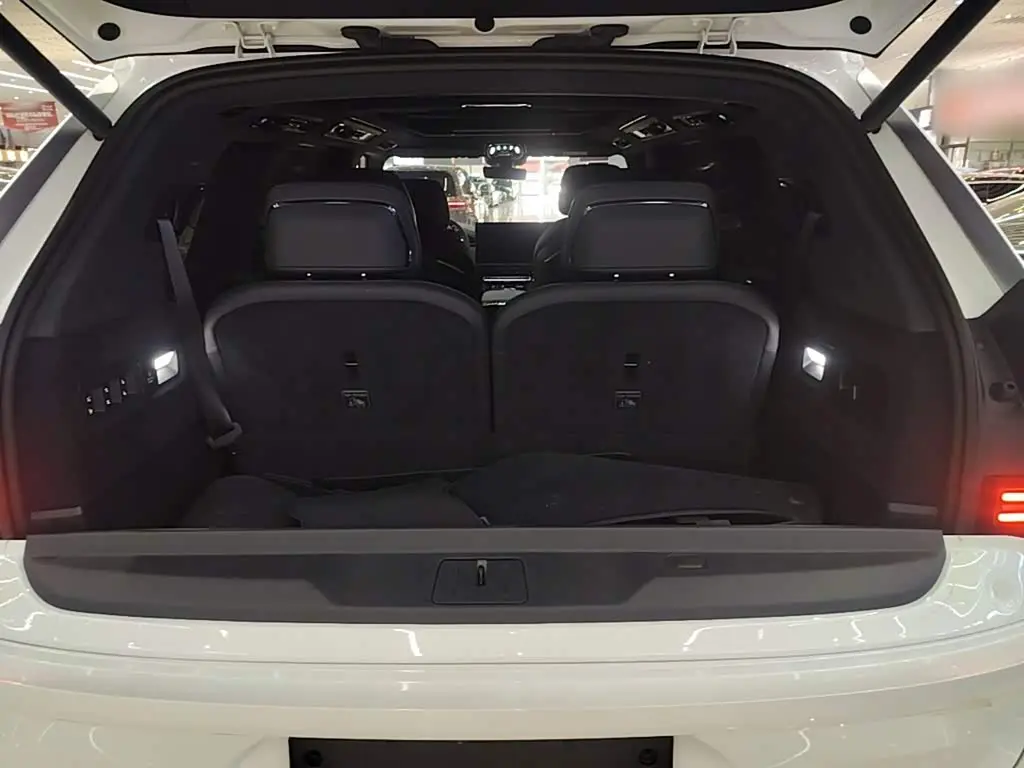 ZEEKR 9X 2026 — Photo 19/20