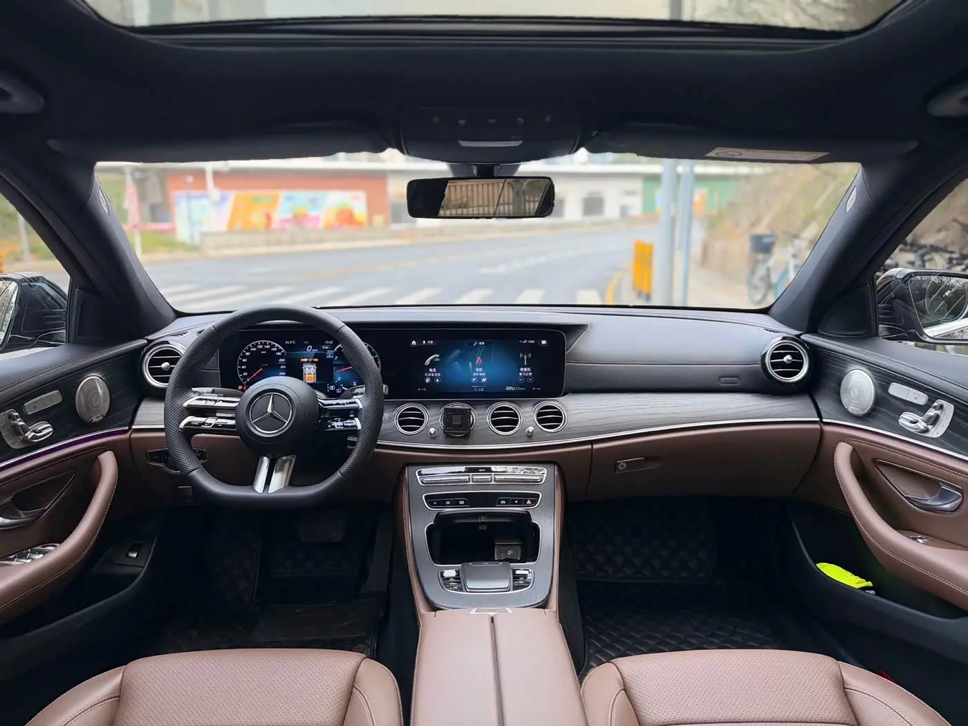 Mercedes-Benz E-Class 2024 — Şəkil 8/15