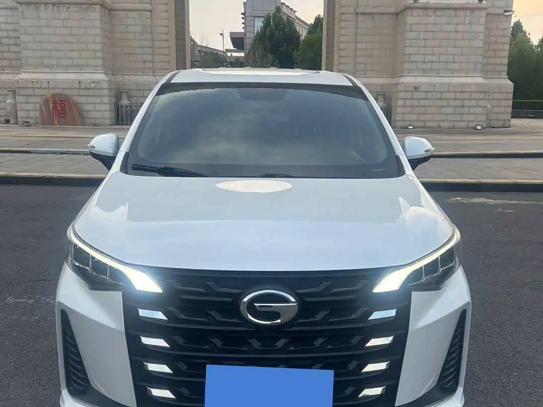 GAC Trumpchi Trumpchi M6 2022 — Фото 1/16