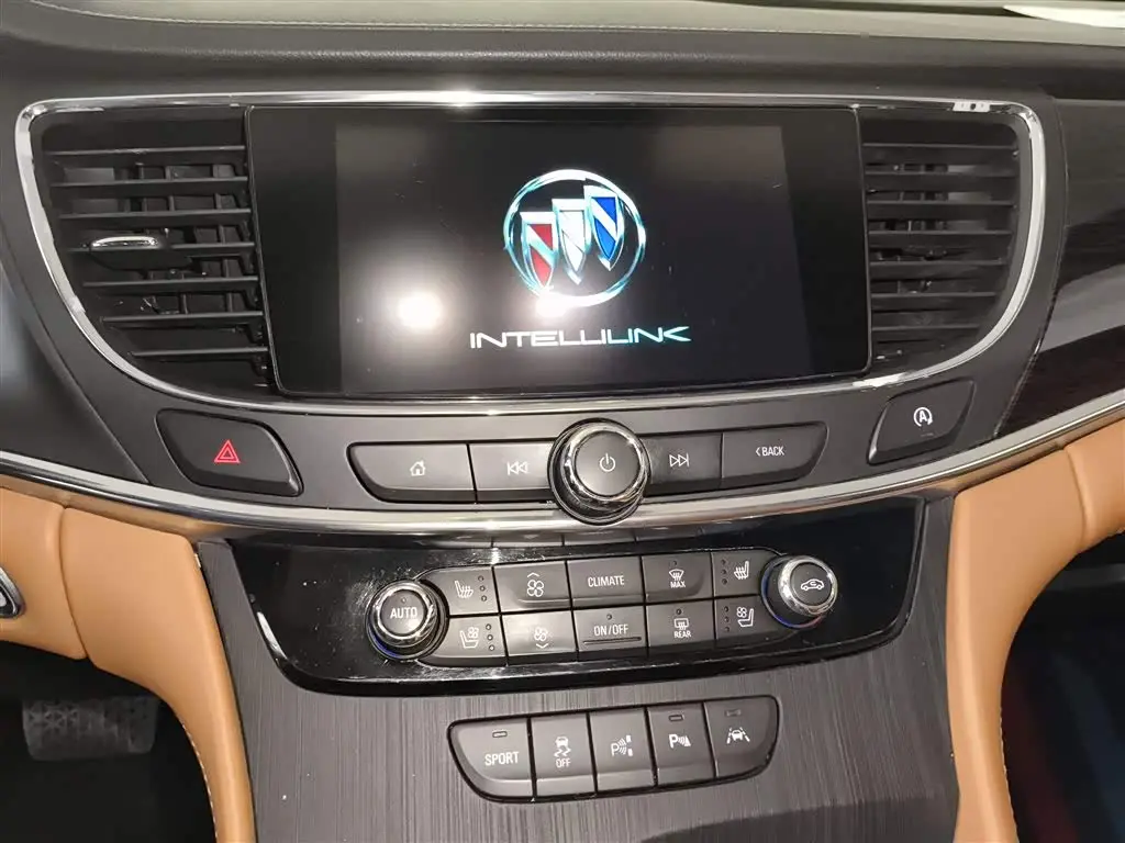 Buick LaCrosse 2019 — Фото 13/20