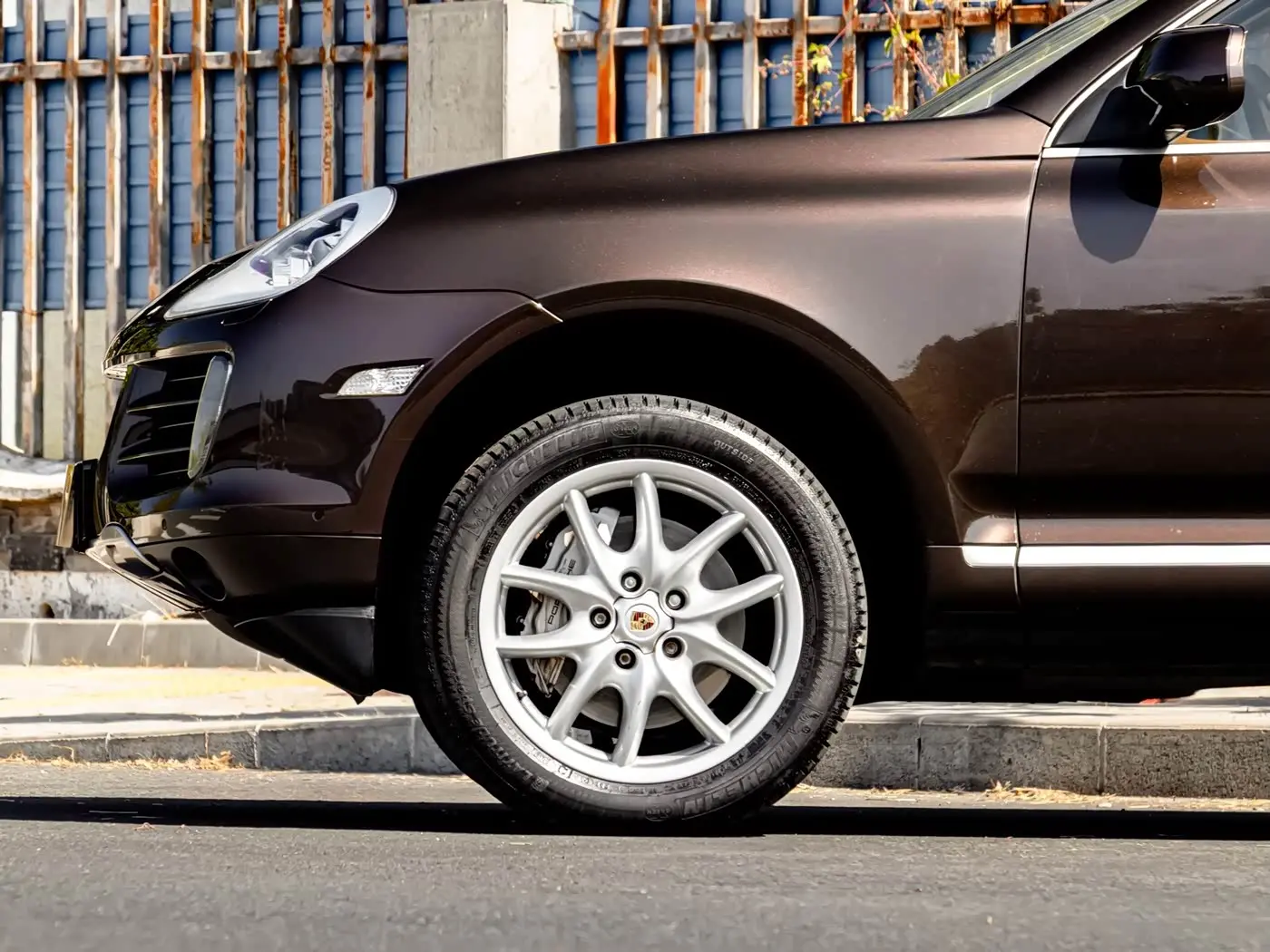 Porsche Cayenne 2010 — Фото 2/20