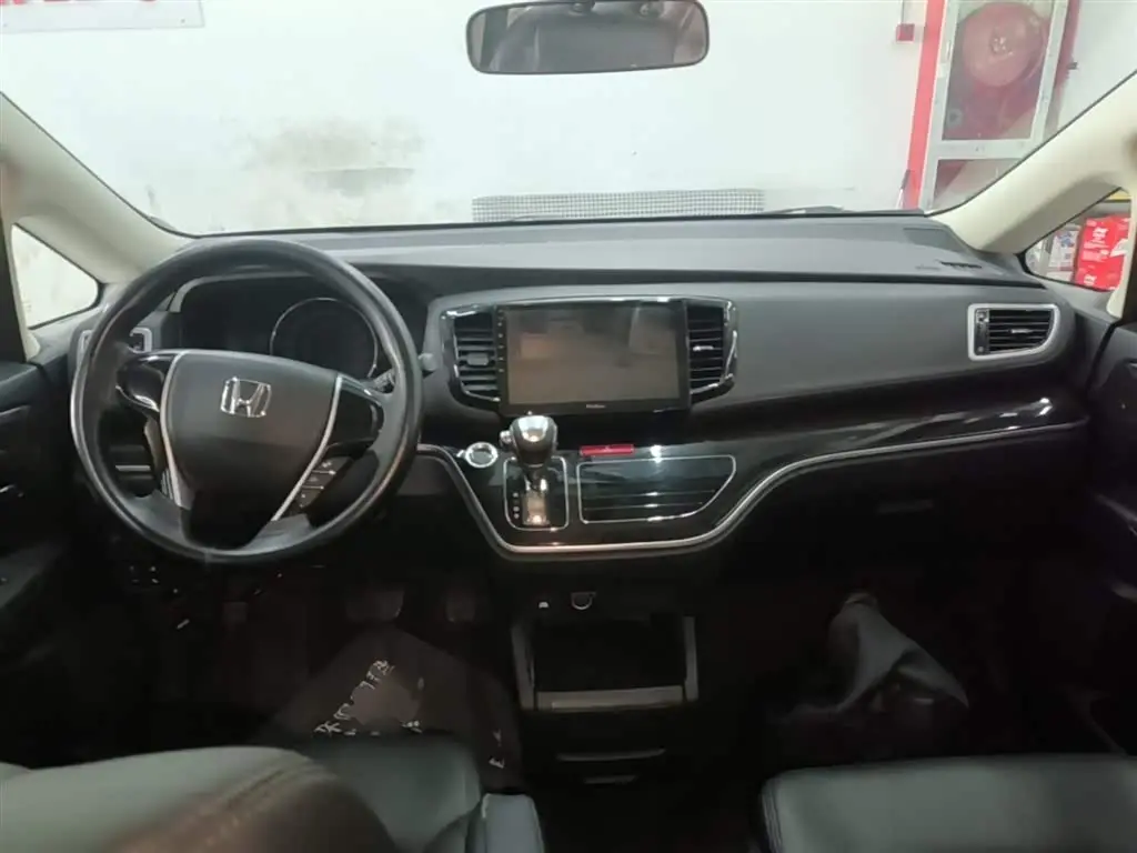 Honda Odyssey 2020 — Şəkil 10/20