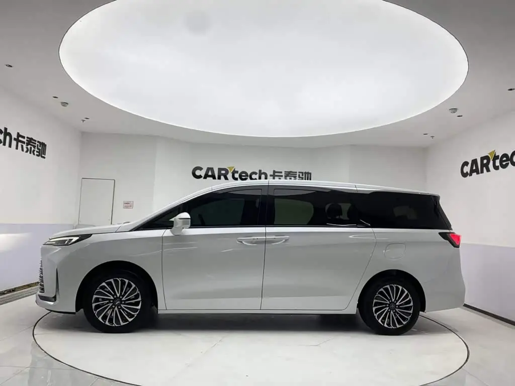 Buick GL8 New Energy 2025 — Şəkil 8/20