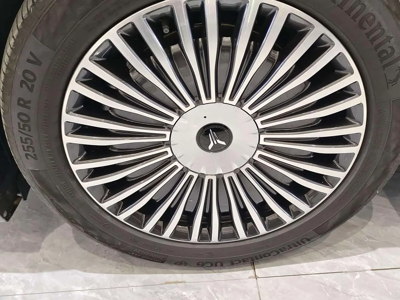 Voyah Auto Voyah Dreamer 2025 — ფოტო 18/20