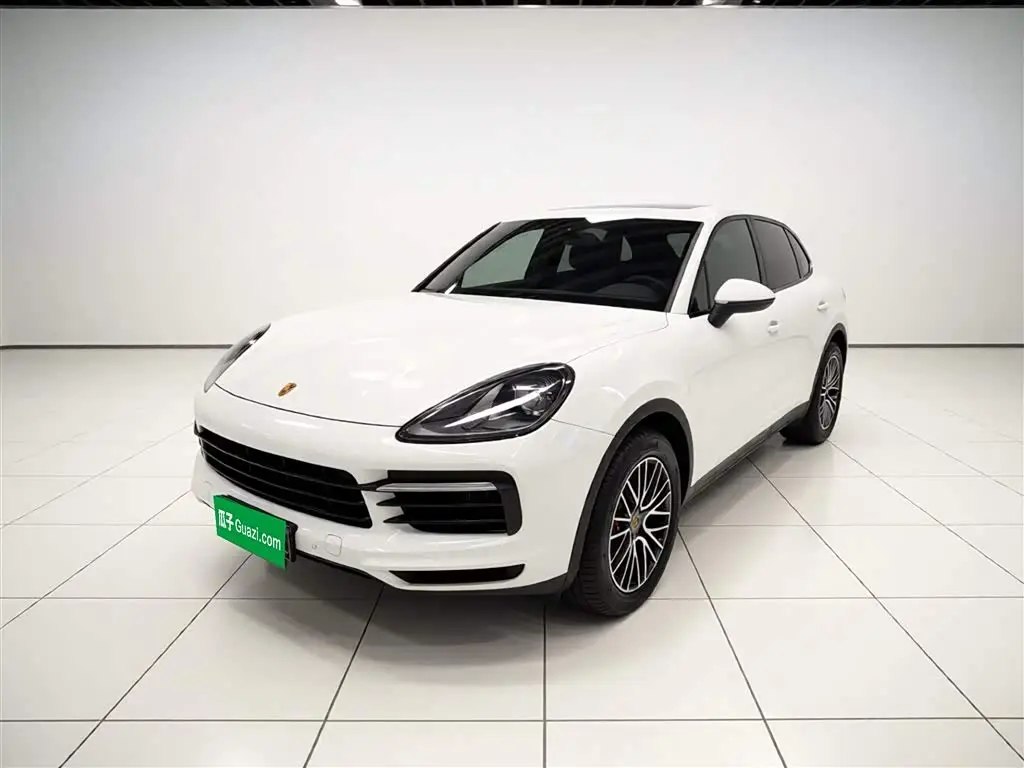 Porsche Cayenne 2018 — Photo 1/20