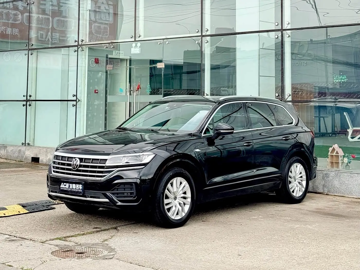Volkswagen Touareg 2024 — Şəkil 1/19