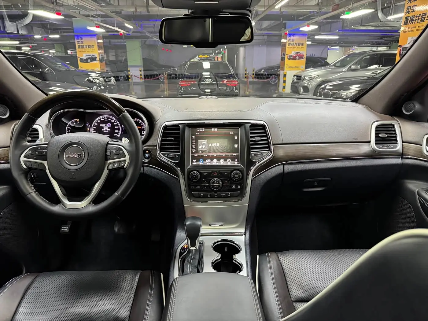 Jeep Grand Cherokee 2016 — Photo 18/20