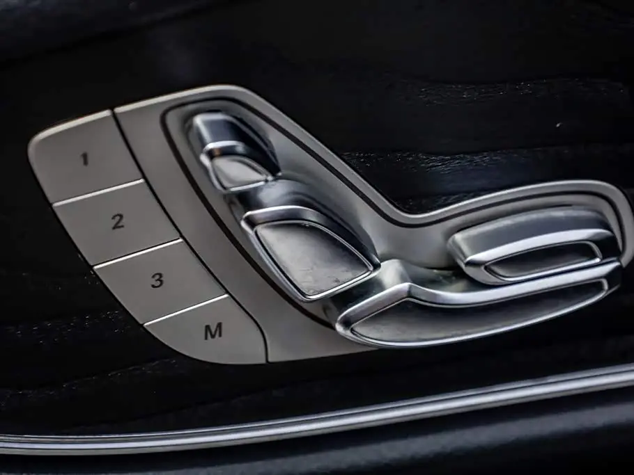 Mercedes-Benz E-Class 2019 — Şəkil 13/20