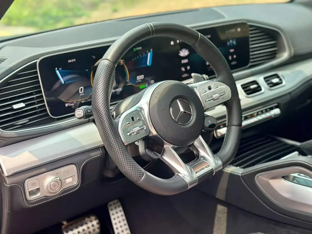 Mercedes-Benz GLE AMG 2023 — Фото 19/20