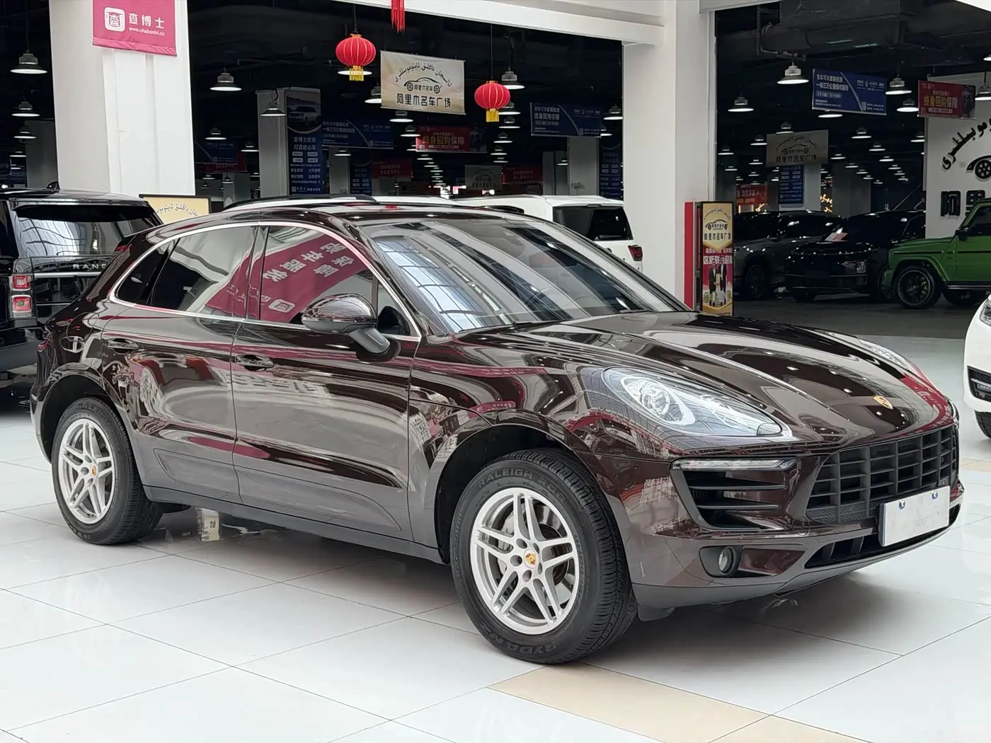 Porsche Macan 2018 — Фото 3/17
