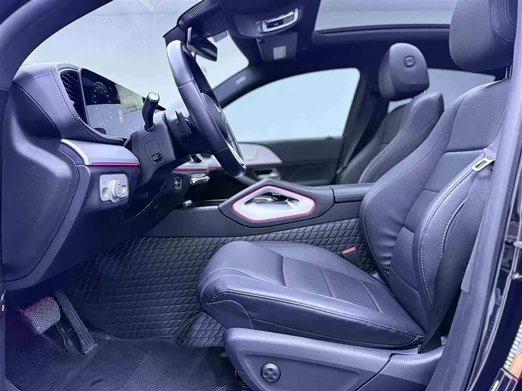 Mercedes-Benz GLE 2021 — Photo 6/20
