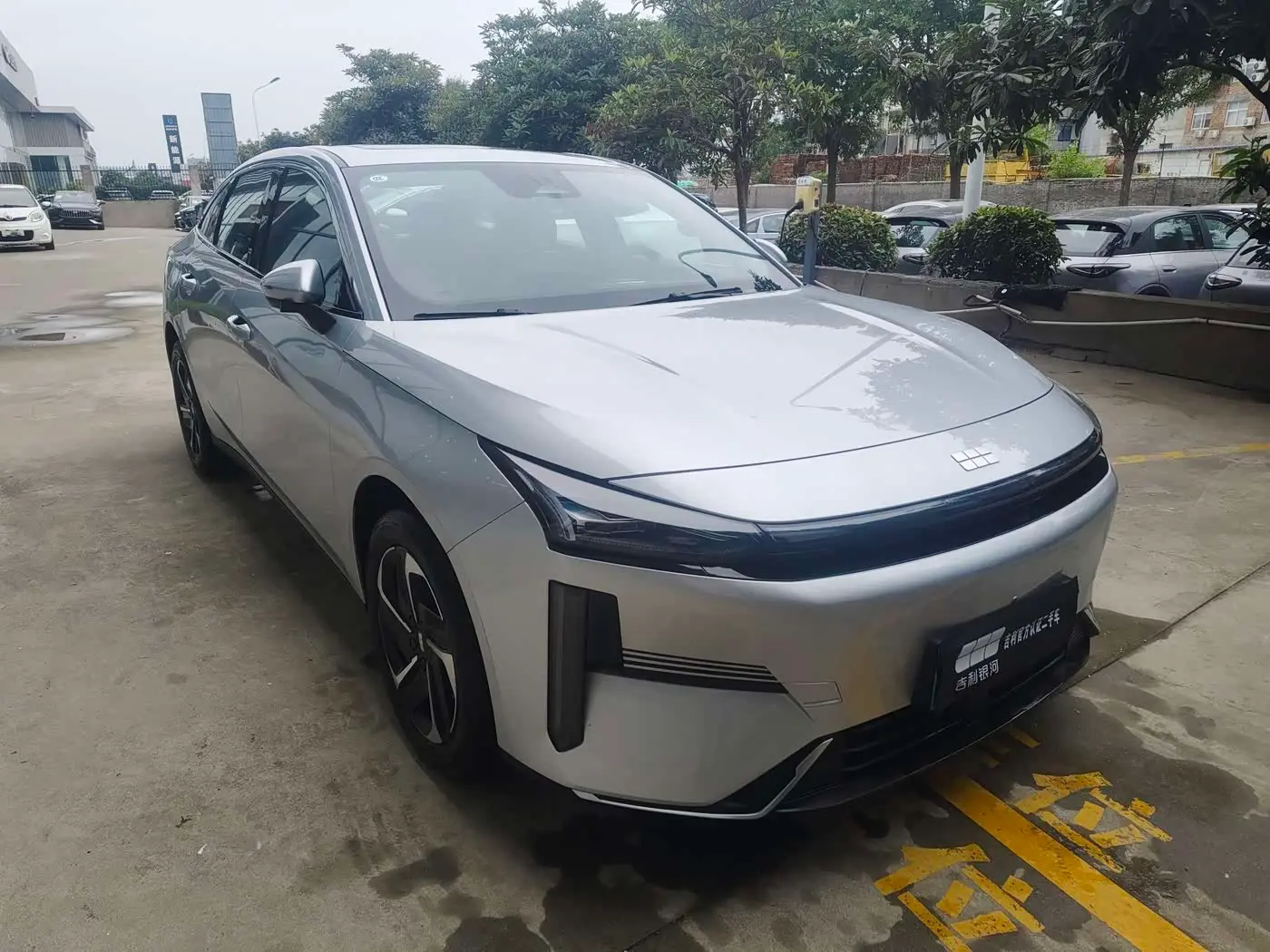 Geely Galaxy Galaxy L6 2025 — Photo 3/11
