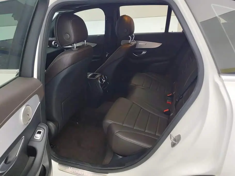 Mercedes-Benz GLC 2021 — Photo 11/16