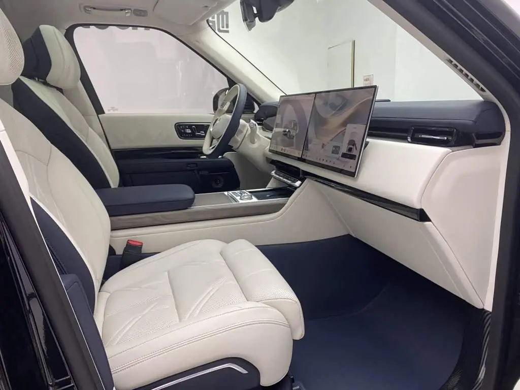 ZEEKR 9X 2026 — Photo 18/20