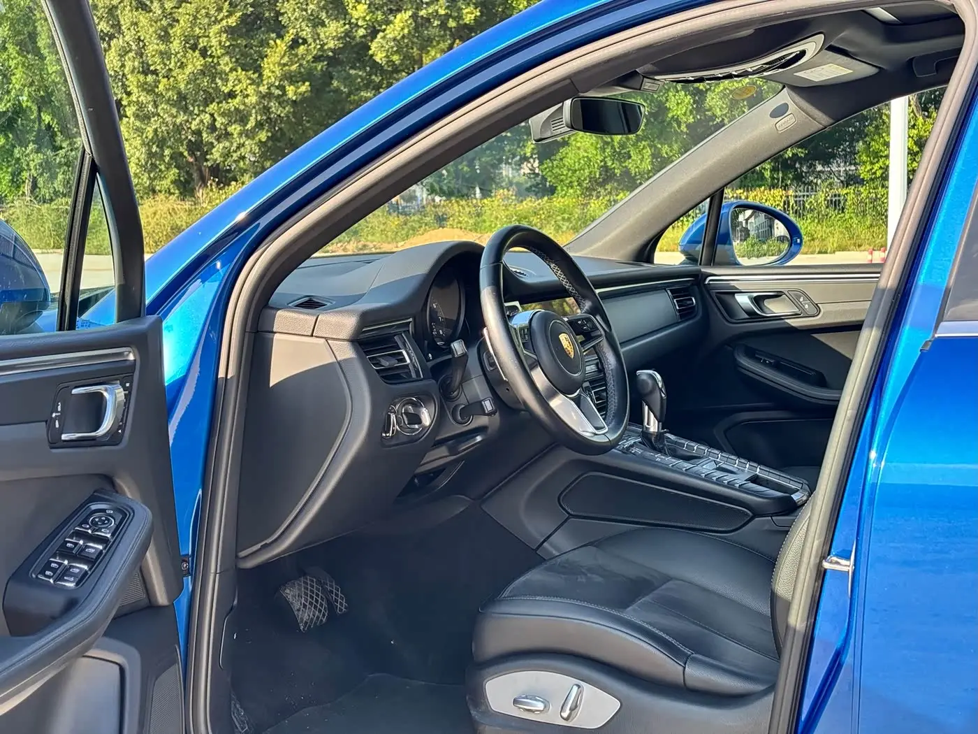 Porsche Macan 2019 — Photo 8/15